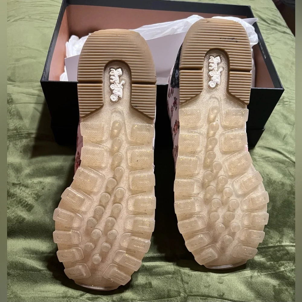 Coach Sneakers - Picture 2 of 8